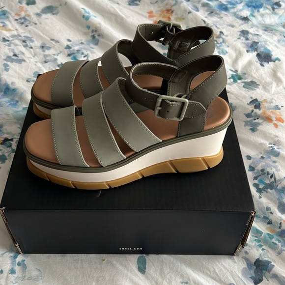 Sorel Joanie III Ankle Strap - Picture 4 of 5